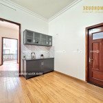 Cho thuê nhà trọ studio/1pn mới 100% ban công, thang máy ngay ngã tư bảy hiền, chợ hoàng hoa thám
