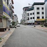 90m2 tđc ngọc thụy giá chỉ 255 triệu/m2. gần công viên, gần trường học. ô tô tránh vỉa hè, ở sướng