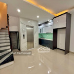 đầu 10 tỷ 45m - 5 tầng thang máy - lô góc - 2 thoáng vĩnh viễn vài bước chân ra phố kim mã