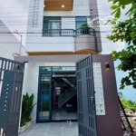 Nhà 1 Lầu Hẻm Xe Hơi 6M Khu Vip Gần Ngã Tư Ga. Diện Tích: . 4M X 15M . Full Nội Thất Cao Cấp. 3 Phòng Ngủ