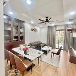 Chính Chủ Bán Gấp Nhà Tập Thể Phương Mai, Đống Đa, 58M, 2 Ngủ, Nhà Đẹp, Ô Tô Đỗ Cửa