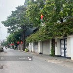 Biệt Thự Mặt Phố Âu Cơ - Vị Trí Đẹp - Ô Tô Tránh - Ở Cao Cấp