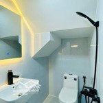 Nhà Phố Chủ Bán Lỗ Đi Xuất Ngoại, 64M2,2Tỷ 840 Tại Nguyễn Thiện Thuật Quận 3, Hẻm 6M, Sổ Hồng Riêng