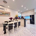 Bán biệt thự song lập swanbay zone 5/300m2 full nội thất view công viên sổ hồng sẵn giá full 22tỷ