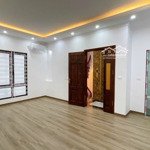 Siêu phẩm thanh nhàn thang máy 30m, 5 tầng, 7.9 tỷ
