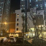Cho Thuê Liền Kề Kinh Doanh Xây 5 Tầng 1 Tum. Diện Tích Sàn Hơn 100M2/Sàn.