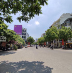 Cần bán nhà 6 tầng phố thanh lân hoàng mai, ô tô 7 chỗ thanh máy kinh doanh tốt