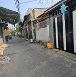 Nhà nhỏ gọn, giá mềm 43m2 sông thương p2 tân bình.hẻm 5m, gần sân bay.thoải mái xây dựng lại nhà.