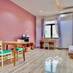 Phòng Ban Công, Tách Bếp 35M2 Bình Thạnh_Phố Tây Phạm Viết Chánh_Thang Máy_Đủ Nội Thất_Chỗ Đậu Oto