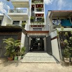 Nhà sát bên chợ đông quang, đường bùi văn ngữ, dt:4x25m, lửng, 3 lầu, 5pn, 7vs, gara ô tô, s/thuong