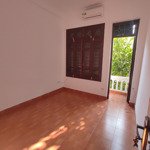 Cho Thuê Nhà Riêng 45M2, Đường Ô Tô Đỗ Cửa, 25 Tr, 5 Phòng Ngủ 3 Vệ Sinhtại Nguyễn Bá Khoản, Yên Hòa, Cầu Giấy