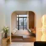 Cho Thuê Căn Hộ Dịch Vụ Ban Công Full Nội Thất Ở Nguyễn Văn Đậu, Đh Văn Lang Giáp Q1 Ở Bình Thạnh