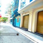 Phân lô - ô tô đỗ cửa - ngõ thông - 10 bước ra phố - thang máy - đội cấn