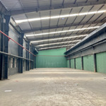 Cho thuê kho 2000m2 có pccc vách tường giá chỉ 180tt/tháng gần ngã tư lonh xuân