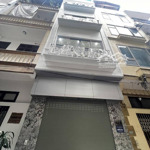 Nhà Mới Toanh - Trần Quốc Hoàn- Phân Lô - Ô Tô Tránh - Thang Máy / 40M2 -5Tầng - Mt4M / Giá Bán 17,2Tỷ