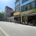 Phạm Văn Đồng- 40M2 , 7 Tầng , Thang Máy , Oto Cất Gọn - Full Nội Thất Cao Cấp.