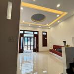 Cho thuê nhà mặt tiền Nguyễn hữu cảnh