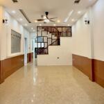 Bán nhà ngọc thụy, long biên, ô tô đỗ cửa. 50m2, 4t giá 8,8 tỷ (cam kết chuẩn)