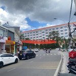 Nhà Mặt Tiền Nguyễn Văn Trỗi Giá Tốt Thực Tế 105M2 4 Tầng Kinh Doanh