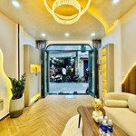 Nhà đẹp full nội thất - giáp phú nhuận ra sân bay tsn 3p - nhà 5 tầng btct (4.7x9m) 4 phòng ngủ4 vệ sinh- 7.9 tỷ