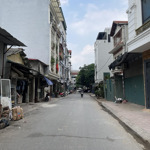 Nhà 4 tầng, gần 50m, 10 tỷ- ô tô đỗ cửa- xuân đỉnh- từ liêm