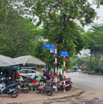 Chính chủ bán nhà full nội thất xuân đỉnh, cạnh công viên hòa bình, nhà dân xây ở cách ô tô 30m.