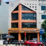 Cho thuê siêu phẩm nhà mặt phố hàng buồm, diện tích: 100m2x 7,5 tầng, mặt tiền:4m, liên hệ em ngay