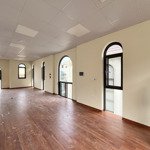 Cho thuê văn phòng tại him lam vạn phúc, diện tích 90 m2/tầng sàn thông, 3 mặt thoáng