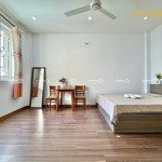 Phòng không gian nắng sáng full nội thất mới ngay hoàng hoa thám gần etown cộng hòa sân bay tsn