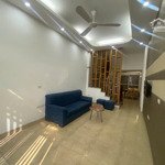 Bán nhà hồng tiến lô góc 3 thoáng ô tô đỗ cửa cách phố 10m 40m 4 tầng dân xây