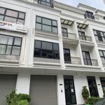 Cho thuê nhà vinhomes gardenia hàm nghi, nam từ liêm. dt 100m2 5 tầng, có thang máy. giá 50tr/th