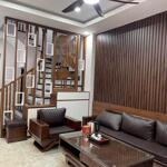 Bán nhà hoàng mai, nhà đẹp 5 tầng mặt tiền rộng, gần đường ô tô thông.