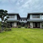 Ngôi biệt thự độc tôn đẳng cấp bậc đế vương 4 mặt tiền ngay khu biệt thự đảo nổi.