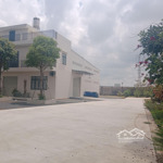 Bán xưởng và đất có thổ cư 2.000 m2 giá 27 tỷ / xã tân bửu huyện bến lức long an