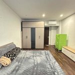 Bán Nhanh Nhà Nguyễn Văn Cừ 5 Tầng Mới - 4 Thoáng - Ô Tô Đỗ Cửa