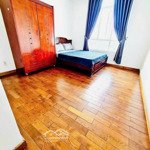 Cho thuê căn hộ chung cư tây nguyên 100m2, 3 phòng ngủ, 3wc, đông bắc, thang máy, full nội thất.