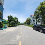 Cho Thuê Biệt Thự Ngôi Nhà Mới Thị Trấn Quốc Oai Nằm Trục Đường Chính 24M Kinh Doanh Được