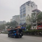 Bán Căn Nhà Kinh Doanh Sầm Uất Đoạn Đẹp Trung Tâm Nhất Mặt Phố Nguyễn Văn Cừ(2 Thoáng) 63M2 Giá Trị