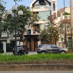 Bán Biệt Thự Ciputra Hà Nội 198M2, 3 Tầng Dãy Đường Đôi Hàng Hiếm