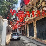 Bán Nhà Ngọc Khánh 60M2 - 3 Tầng Dân Xây - Ô Tô Vào Nhà - Lô Góc - Nhỉnh 13 Tỷ