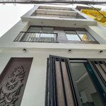 Nhà Mới Đẹp Kính Coong - Mặt Tiền Quyền Lực - Sổ Đỏ Vuông Vắn - 3 Ngủ Thông Sàn - Ô Chờ Thang Máy