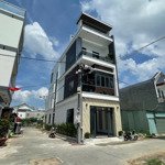 Bán Nhà 2 Mặt Tiền Mới Xây Sổ Riêng Hoàn Công Giá Rẻ.