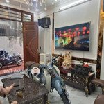 Bán Nhà Long Biên 5 Tầng Dòng Tiền Cho Thuê Lô Góc 3 Thoáng