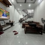 Nhà Riêng Miêu Nha 5 Tầng 39M2- 6,4 Tỷ. Nội Thất Đủ. Ngõ Rộng, 100M Ra Ôtô Tránh.