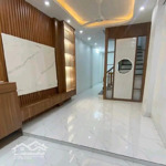 Nhà Miêu Nha, 4 Tầng, 39M2: 6,6 Tỷ. Ôtô Đỗ Cửa. 50M Ra Ôtô Tránh.