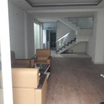 Chính Chủ Cho Thuê Nhà Hẻm Cmt8 P.13 Q.10 5 Phòng Ngủ 6 Vệ Sinh2L Ful Nt Ở Ngay Giá Bán 29 Triệu Cọc 2 Liên Hệ: 0901 970 599 N