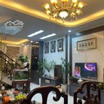 Bán Nhà Nhiều Lộc Ngô Gia Tự Thượng Thanh, 68M2 Mặt Tiền Rộng, Ô Tô Thông, Full Nội Thất Cực Đẹp