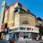 Góc 2 mt - nguyễn đình chiểu & hẻm xe hơi, p4, q3 - dt 6.8 x 20m - 6 tầng - hđt 250tr/th - giá 69t
