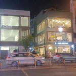 Góc 2 mặt tiền - nguyễn văn trỗi & hẻm hông 5m, p8, q.phú nhuận - 6.8 x 18m - 3 tầng - giá bán 49 tỷ