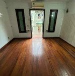 Cho thuê nhà ngõ 2 hoàng sâm 55m2x4t ngõ ô tô tránh